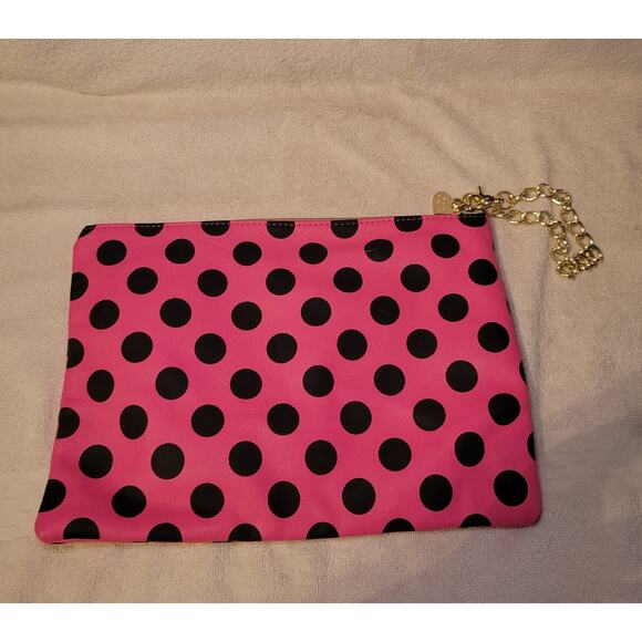 Betsey Johnson Pink Black Polka Dot Clutch Bag Faux Leather Gold Tone Wristlet - Picture 1 of 7